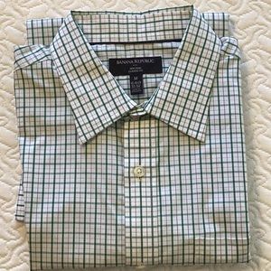 Long Sleeve. 15-15.5, 33-34. Banana Republic Dress Shirt!